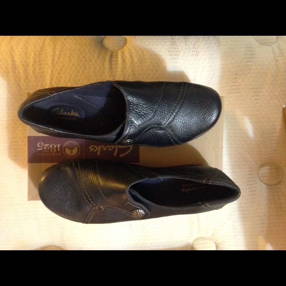 Dress shoes
